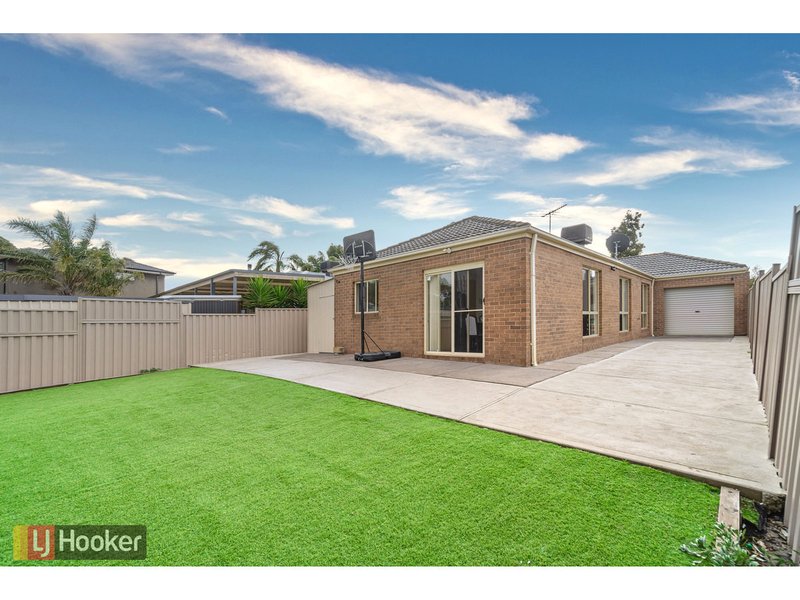 Photo - 16 Discovery Close, Craigieburn VIC 3064 - Image 19