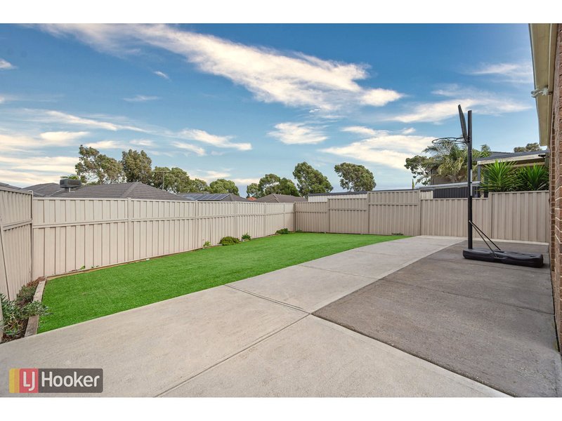 Photo - 16 Discovery Close, Craigieburn VIC 3064 - Image 20