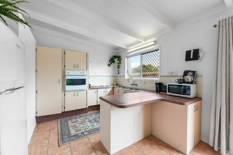 Photo - 16 Dolphin Street, Deception Bay QLD 4508 - Image 5