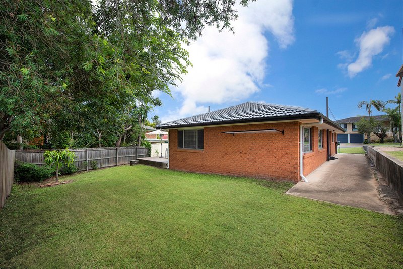 Photo - 16 Dolphin Street, Macgregor QLD 4109 - Image 20