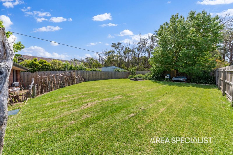 Photo - 16 Donday Court, Pakenham VIC 3810 - Image 10