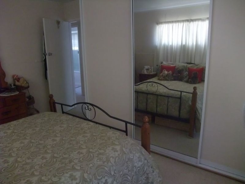 Photo - 16 Dowsett Crescent, Mount Isa QLD 4825 - Image 7