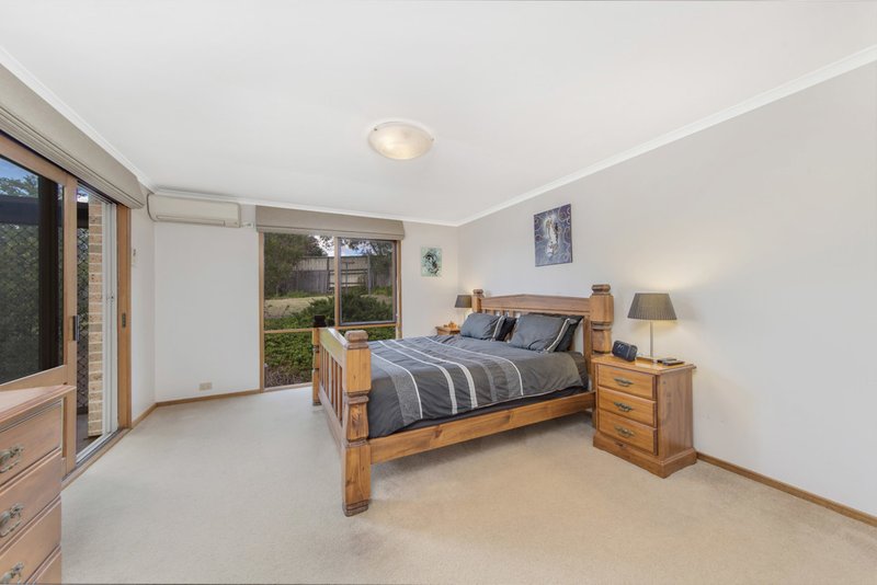 Photo - 16 Doyle Place, Queanbeyan NSW 2620 - Image 7