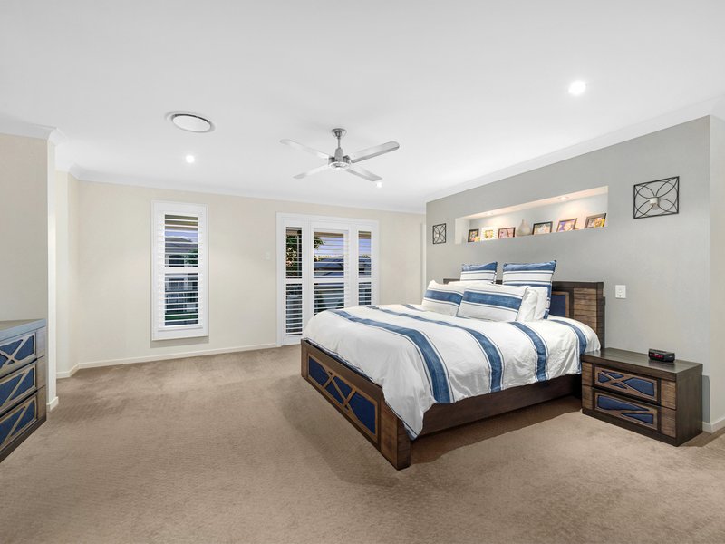 Photo - 16 Dress Circle Court, Bridgeman Downs QLD 4035 - Image 11