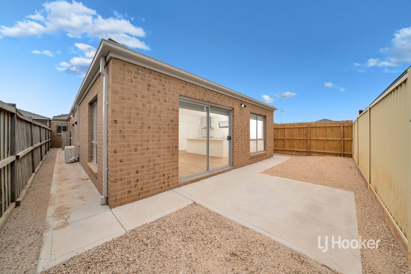 Photo - 16 Dublin Street, Tarneit VIC 3029 - Image 14