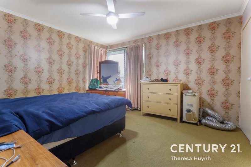 Photo - 16 Dunvegan Crescent, Dandenong VIC 3175 - Image 5