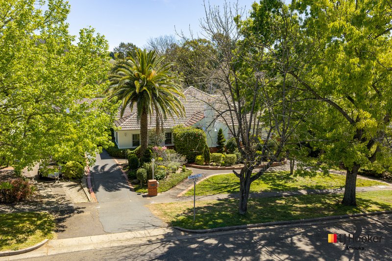Photo - 16 Durville Crescent, Griffith ACT 2603 - Image 1
