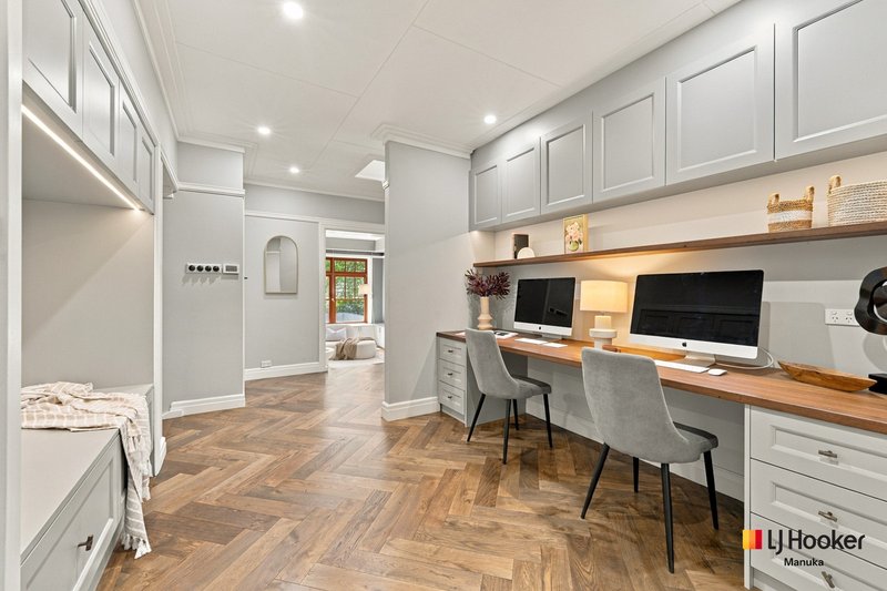 Photo - 16 Durville Crescent, Griffith ACT 2603 - Image 11