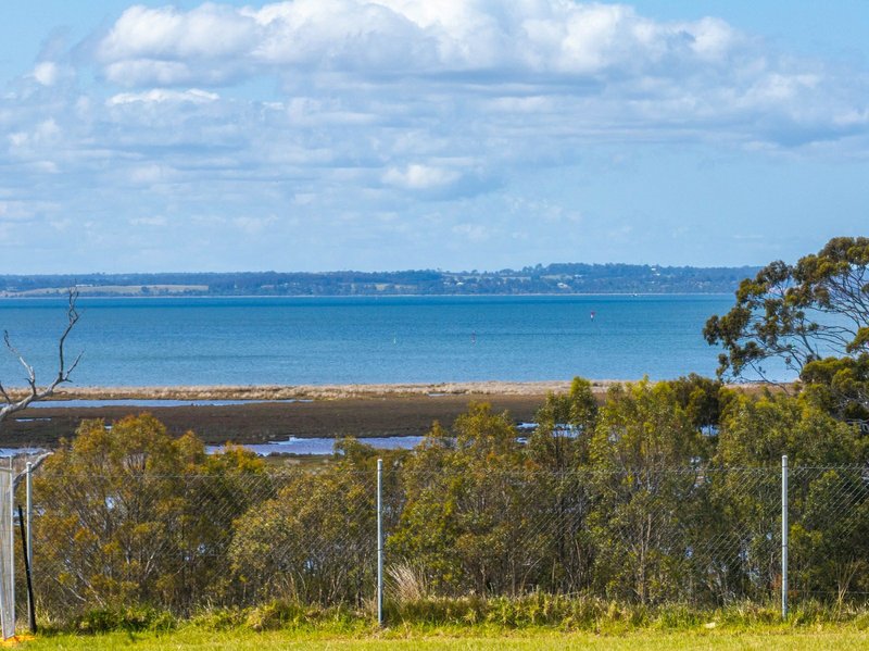 Photo - 16 Eagle Bay Terrace, Paynesville VIC 3880 - Image 4