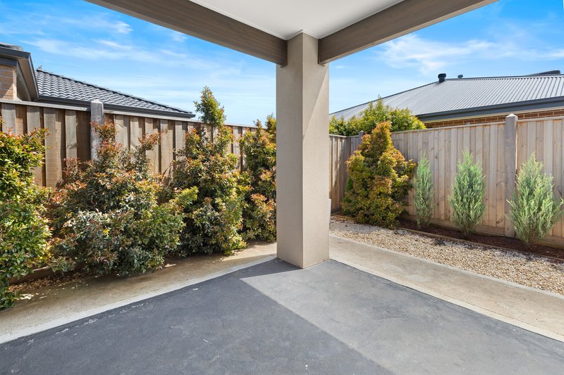 Photo - 16 Eastwood Street, Truganina VIC 3029 - Image 11