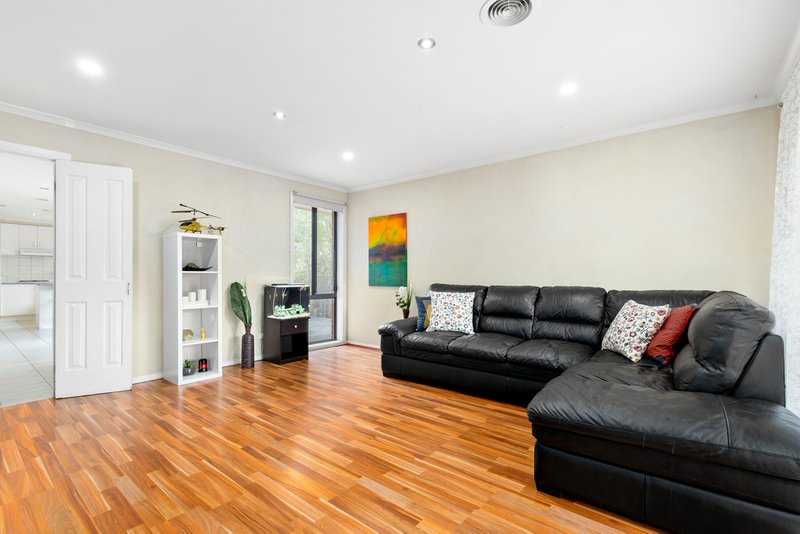 Photo - 16 Ebony Drive, Pakenham VIC 3810 - Image 3