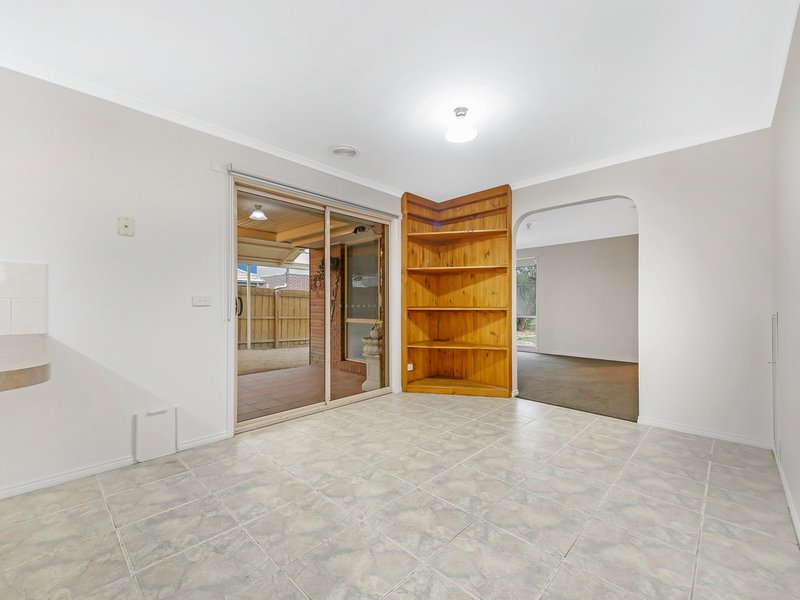 Photo - 16 Eclipse Court, Hampton Park VIC 3976 - Image 12