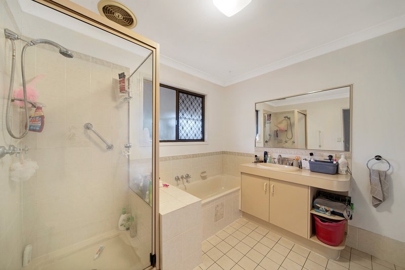 Photo - 16 Edenlea Drive, Meadowbrook QLD 4131 - Image 10