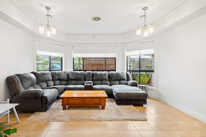 Photo - 16 Edwards Road, Werribee VIC 3030 - Image 2