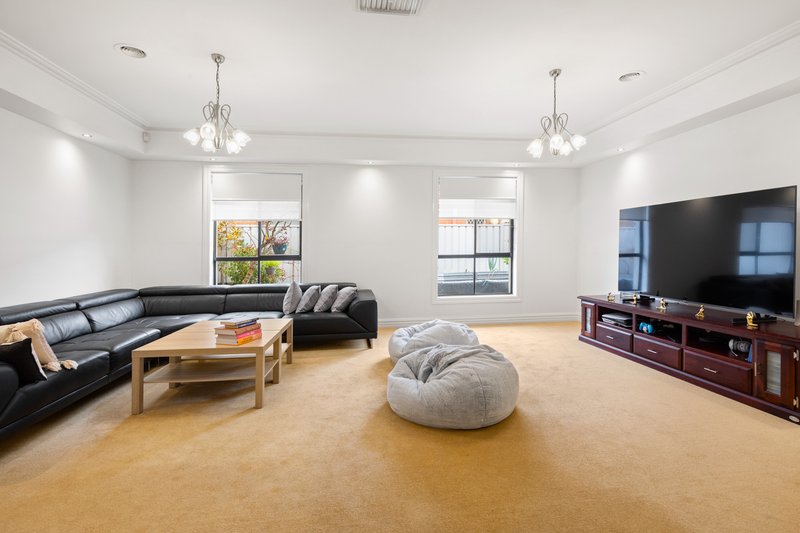 Photo - 16 Edwards Road, Werribee VIC 3030 - Image 3