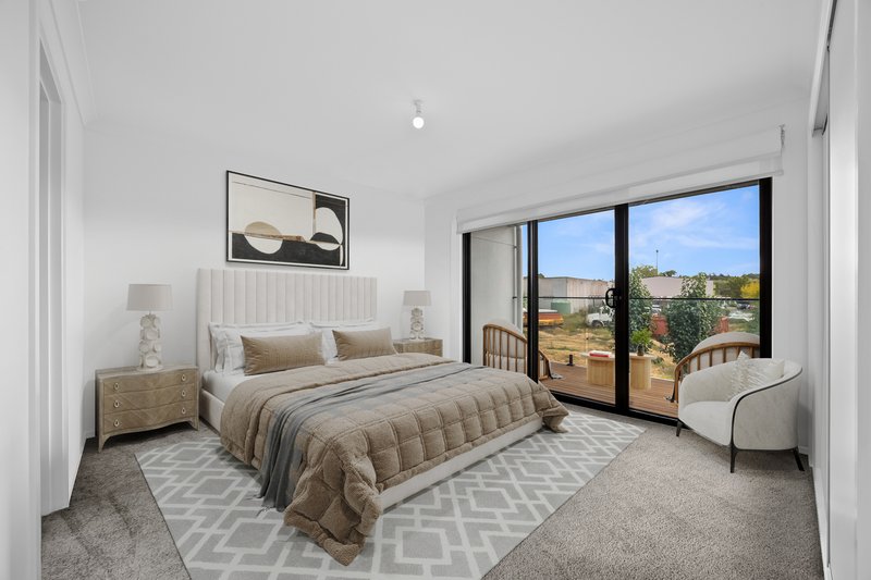 Photo - 16 Eldenwood Mews, Canadian VIC 3350 - Image 9