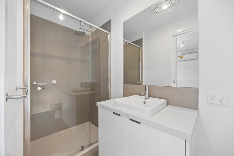 Photo - 16 Eldenwood Mews, Canadian VIC 3350 - Image 12