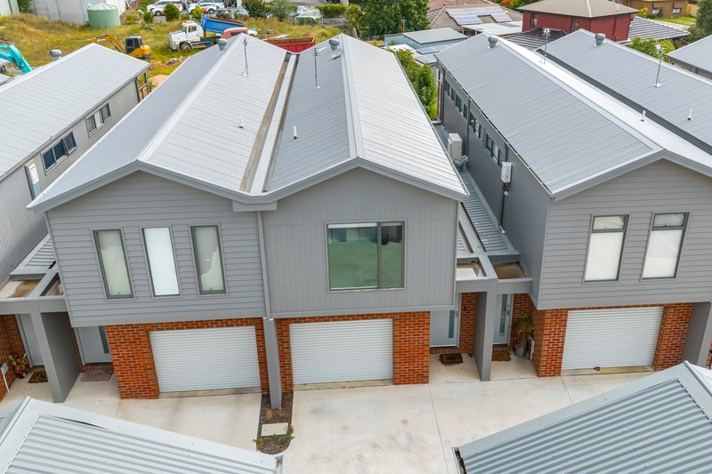 Photo - 16 Eldenwood Mews, Canadian VIC 3350 - Image 16