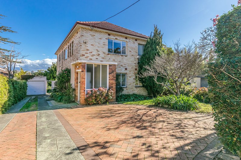 16 Ellalong Road, Cremorne NSW 2090