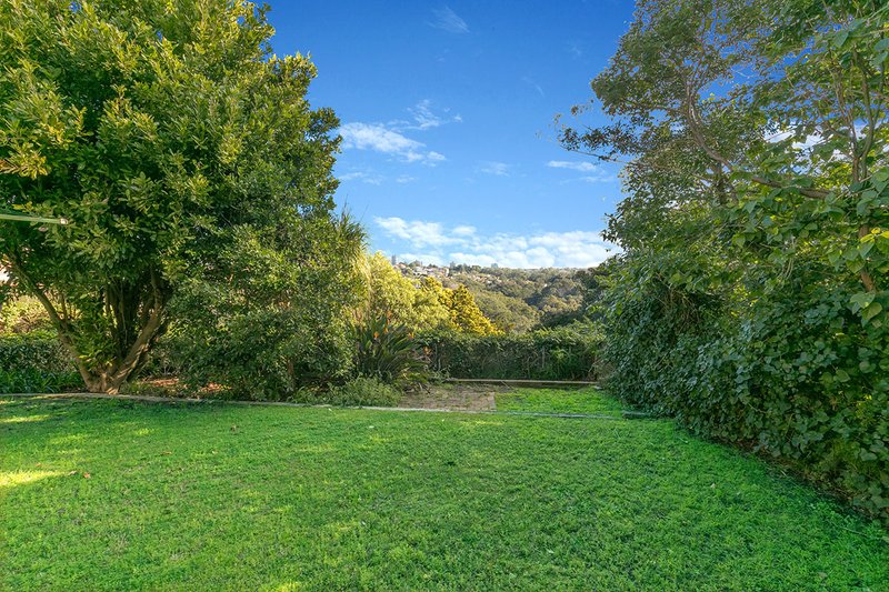 Photo - 16 Ellalong Road, Cremorne NSW 2090 - Image 12