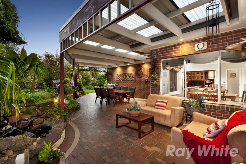 Photo - 16 Ellesse Way, Berwick VIC 3806 - Image 9