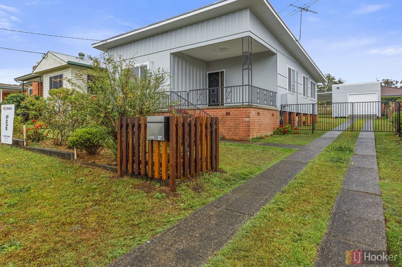 16 Elrington Avenue, West Kempsey NSW 2440