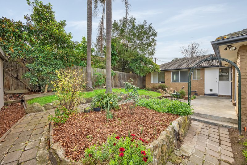 Photo - 16 Elvin Street, Macleod VIC 3085 - Image 14