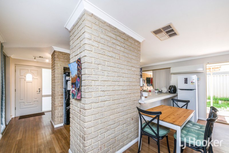 Photo - 16 Empire Way, Thornlie WA 6108 - Image 3