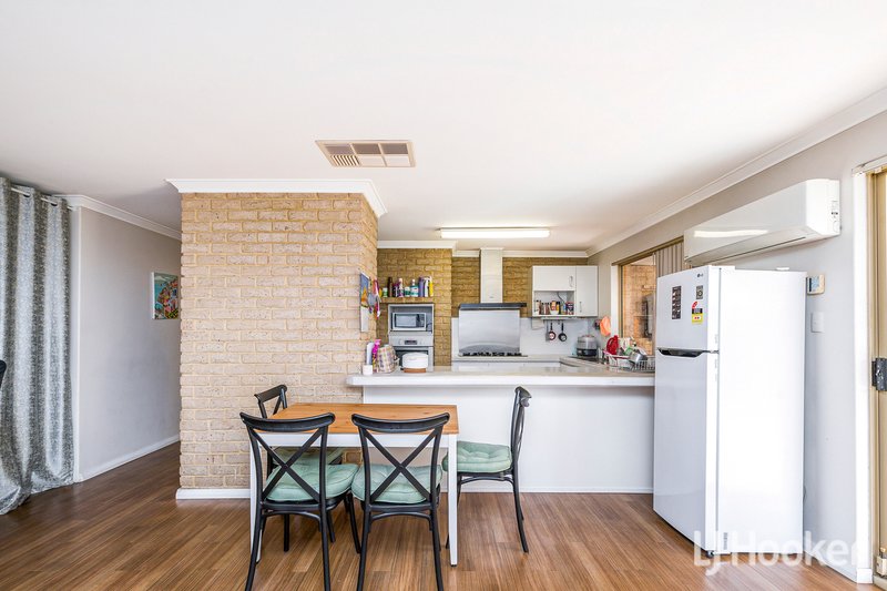 Photo - 16 Empire Way, Thornlie WA 6108 - Image 4