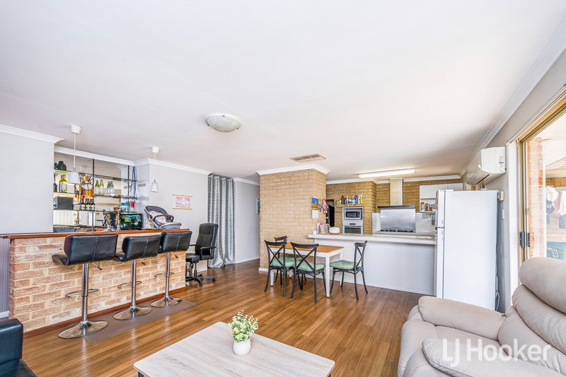 Photo - 16 Empire Way, Thornlie WA 6108 - Image 6