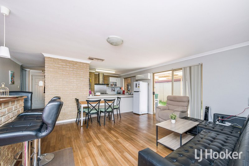 Photo - 16 Empire Way, Thornlie WA 6108 - Image 7