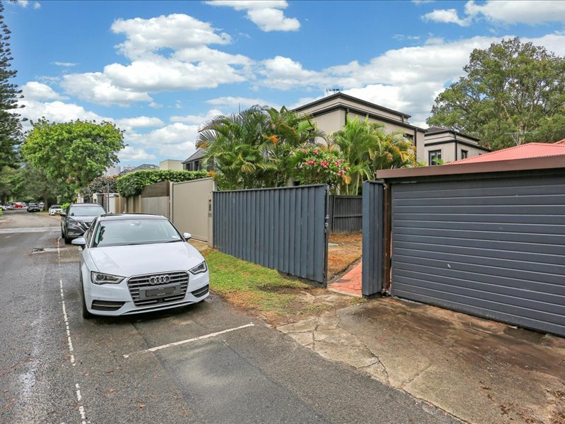 Photo - 16 Epping Road, Double Bay NSW 2028 - Image 11