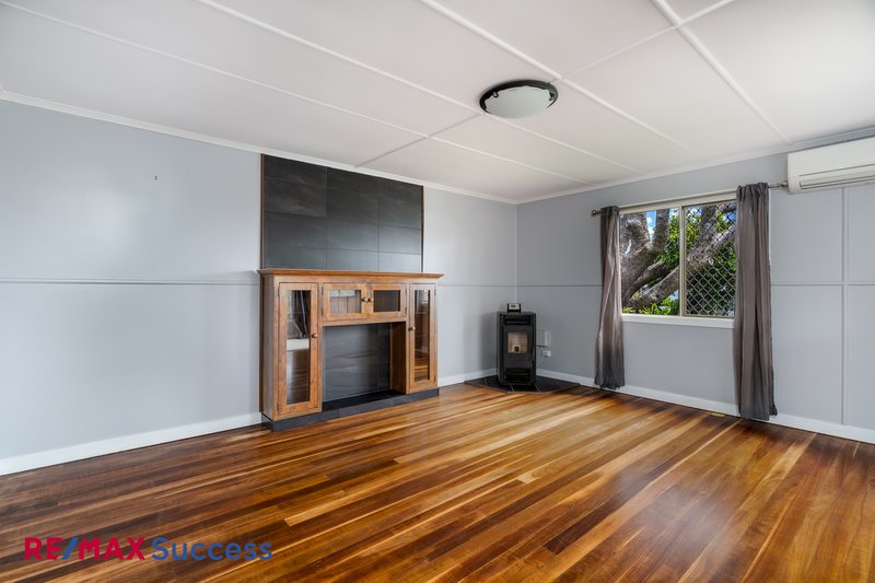 Photo - 16 Erbacher Street, Centenary Heights QLD 4350 - Image 3