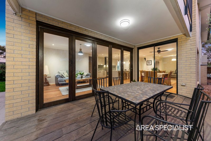 Photo - 16 Eros Crescent, Cranbourne West VIC 3977 - Image 19