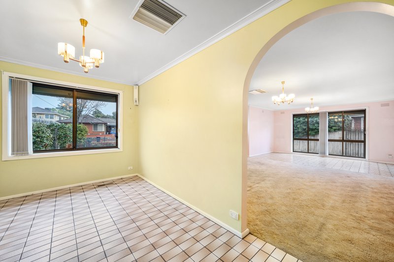 Photo - 16 Eunice Drive, Cheltenham VIC 3192 - Image 8