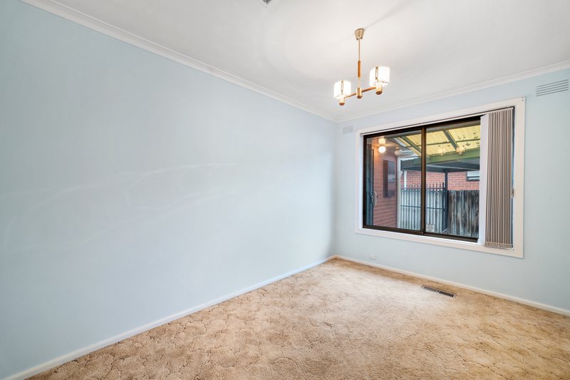Photo - 16 Eunice Drive, Cheltenham VIC 3192 - Image 14