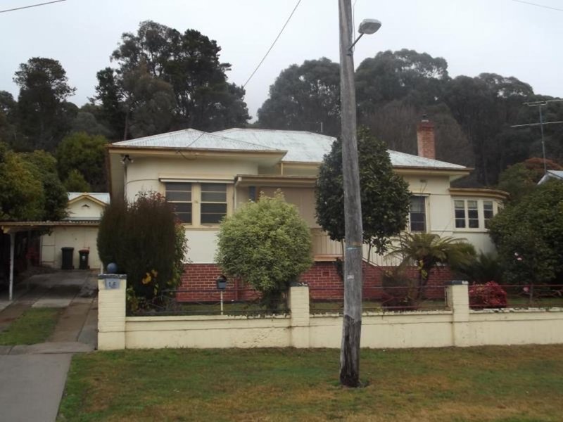 Photo - 16 Eurabbie Street, Batlow NSW 2730 - Image