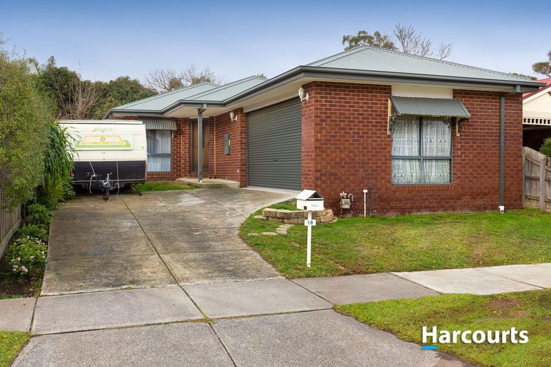 16 Euroa Avenue, Berwick VIC 3806