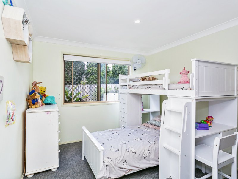 Photo - 16 Exmoor Street, Mudgeeraba QLD 4213 - Image 14