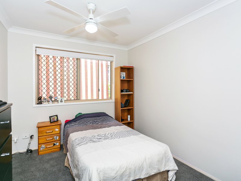 Photo - 16 Exmoor Street, Mudgeeraba QLD 4213 - Image 16