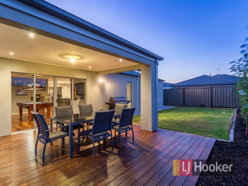 Photo - 16 Eyre Place, Pakenham VIC 3810 - Image 17