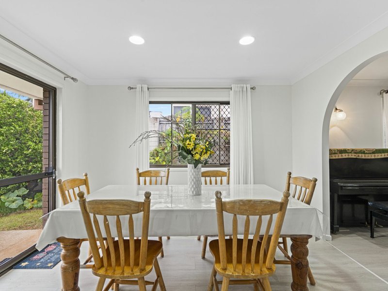 Photo - 16 Faringdon Street, Robertson QLD 4109 - Image 10