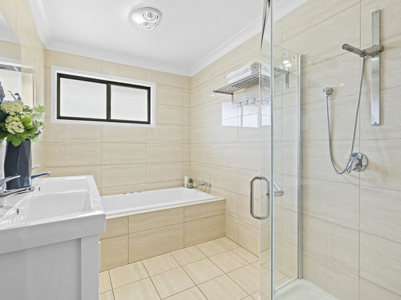 Photo - 16 Faringdon Street, Robertson QLD 4109 - Image 16