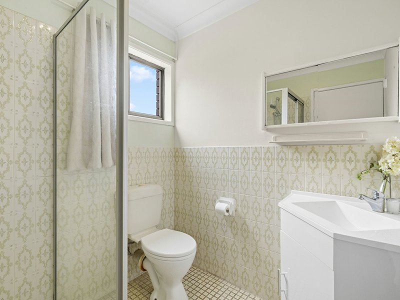 Photo - 16 Faringdon Street, Robertson QLD 4109 - Image 17