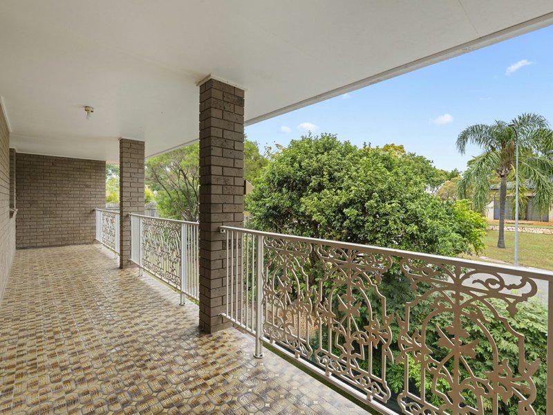 Photo - 16 Faringdon Street, Robertson QLD 4109 - Image 18