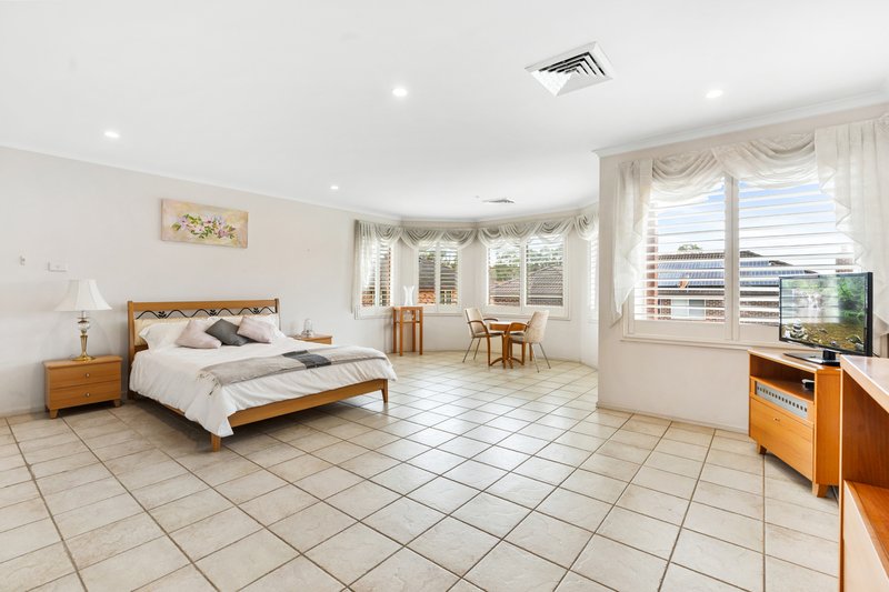 Photo - 16 Feodore Drive, Cecil Hills NSW 2171 - Image 12