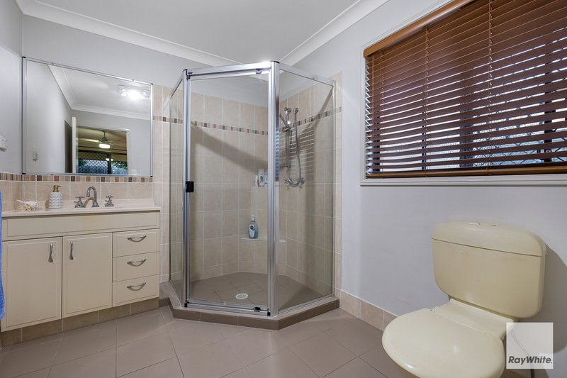Photo - 16 Fiddlewood Street, Victoria Point QLD 4165 - Image 7