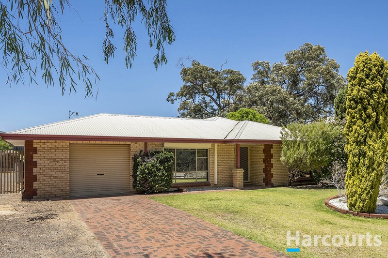 Photo - 16 Field View, Bullsbrook WA 6084 - Image 2