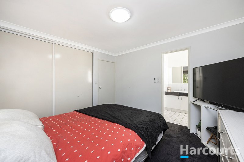 Photo - 16 Field View, Bullsbrook WA 6084 - Image 6