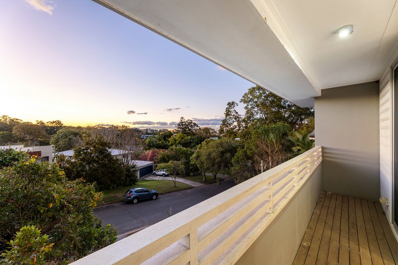 Photo - 16 Fifth Avenue, St Lucia QLD 4067 - Image 15